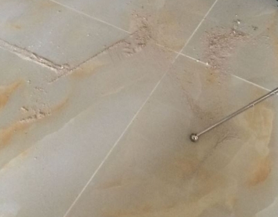 忻州市瓷砖空鼓维修公司分享粘合剂选择不当在瓷砖铺贴过程中可能导致以下问题